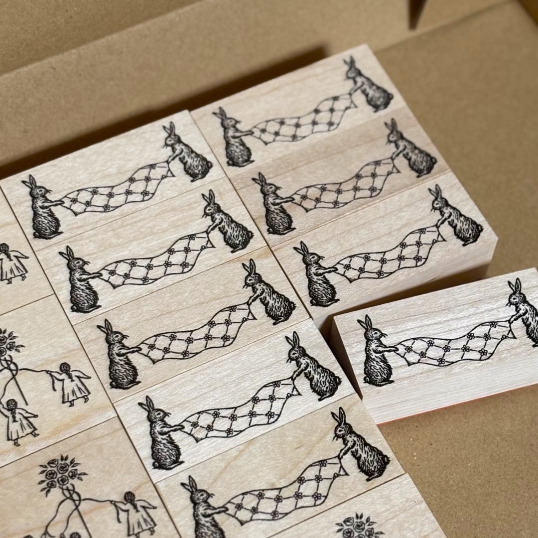 ピクニックうさぎのスタンプ